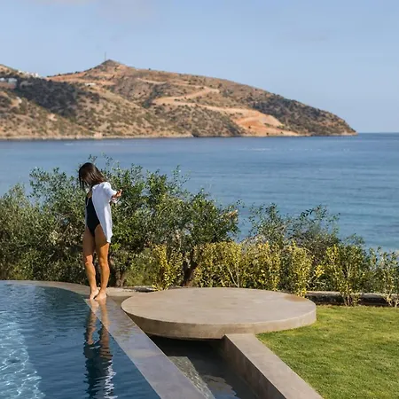 Beachfront Linum Escape Retreat With A Heated Pool *