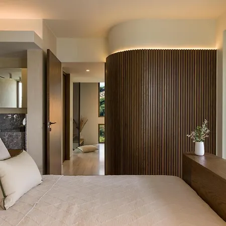 Villa Beachfront Linum Escape Retreat With A Heated Pool *