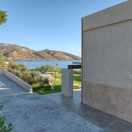 Villa Beachfront Linum Escape Retreat With A Heated Pool *