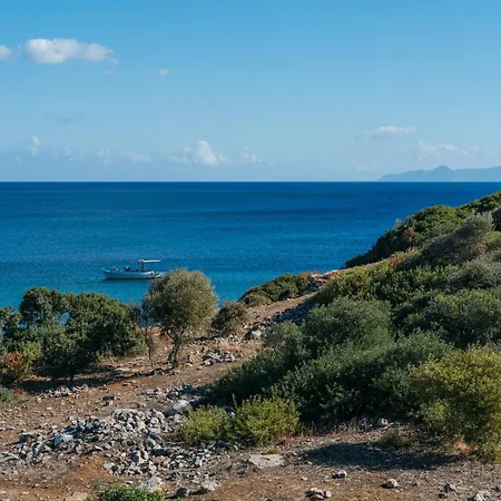Beachfront Linum Escape Retreat With A Heated Pool *